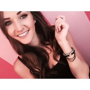 Meet your Posher, Victoria